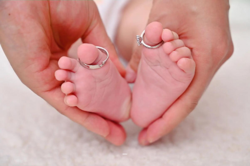 贺州两个月宝宝感冒发烧